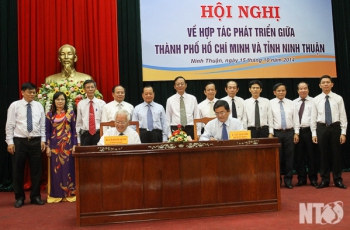 Conference economic development cooperation - between TP society. Ho Chi Minh City and Ninh Thuan