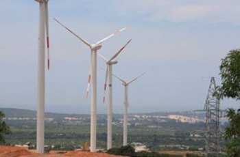 Investors impatiently waiting for prices to buy wind power