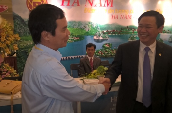 Company leaders met ATS Mr Vuong Dinh Hue, Deputy Prime Minister